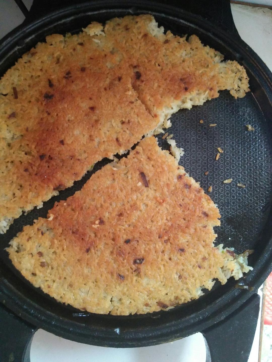 铁塔下的守望者做的电饼铛锅巴