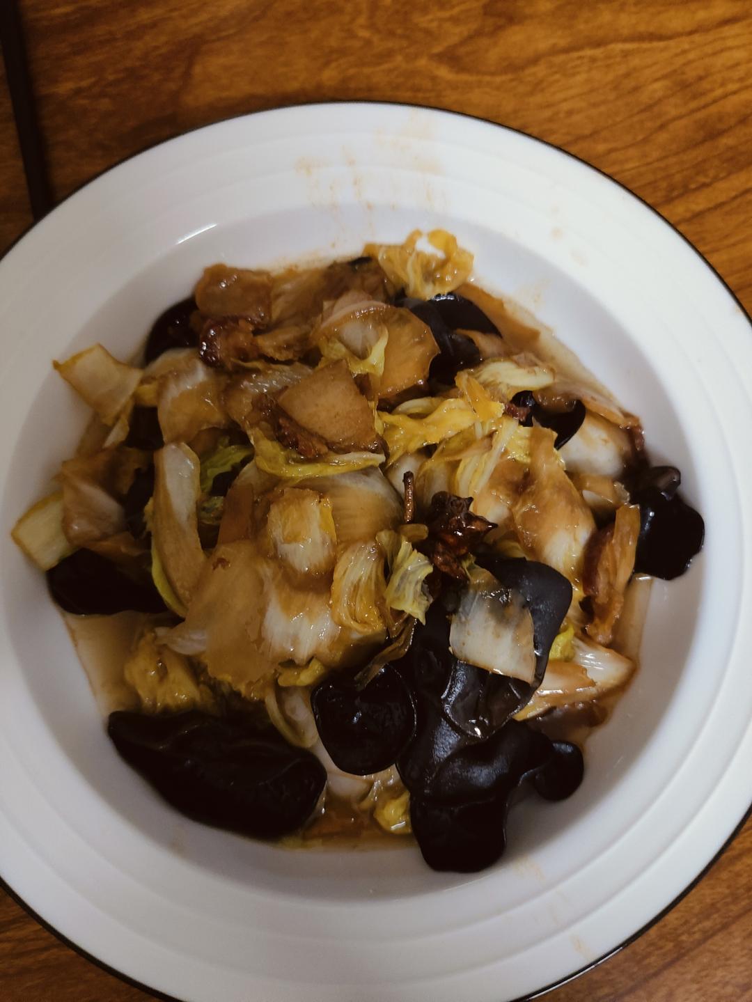 白菜炒木耳（黑白菜）