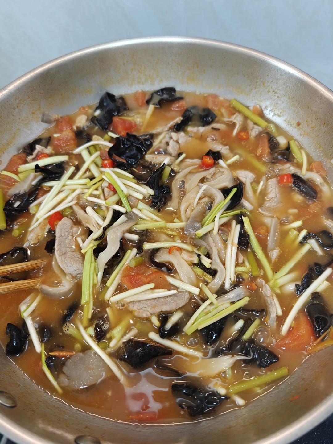 洛阳水席之“连汤肉片”太好吃了，你一定要吃哦！