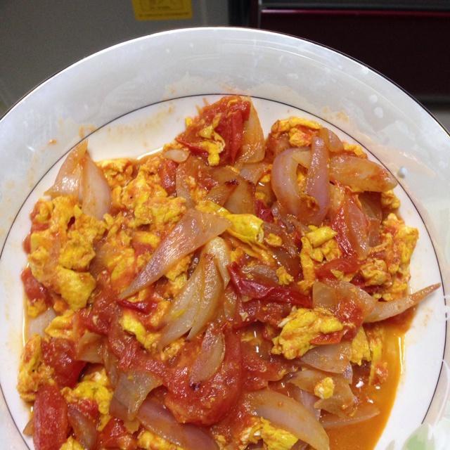 洋葱番茄炒蛋的做法