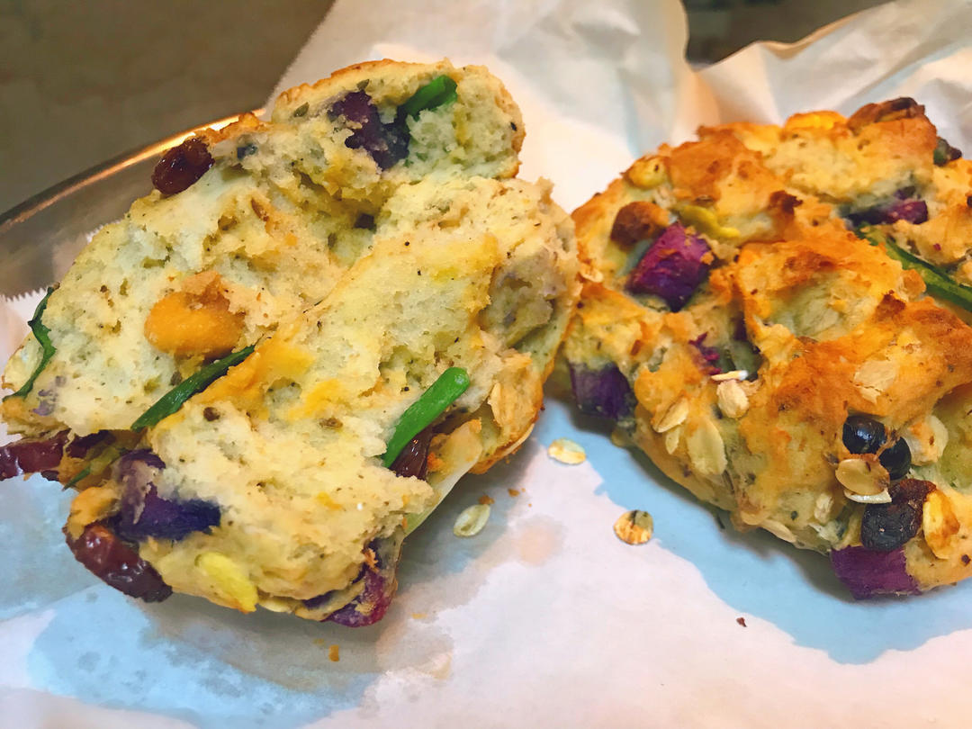 快手面包，懒人丹波，葱香肉松咸蛋黄口味