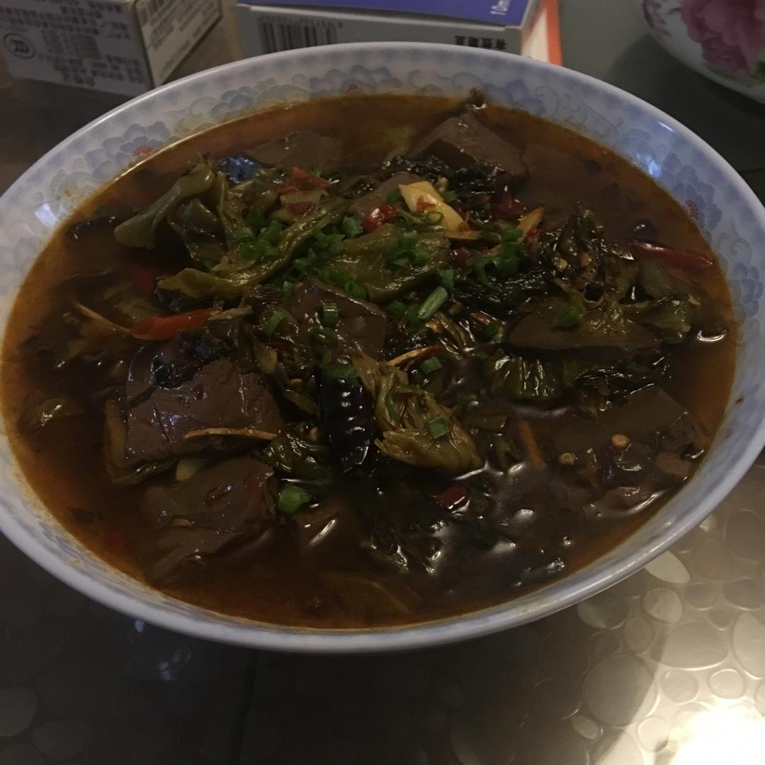 酸辣鸭血
