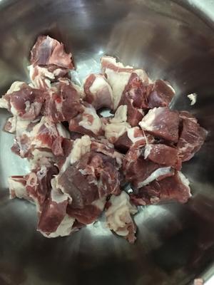 烤箱版红柳木羊肉串的做法 步骤1