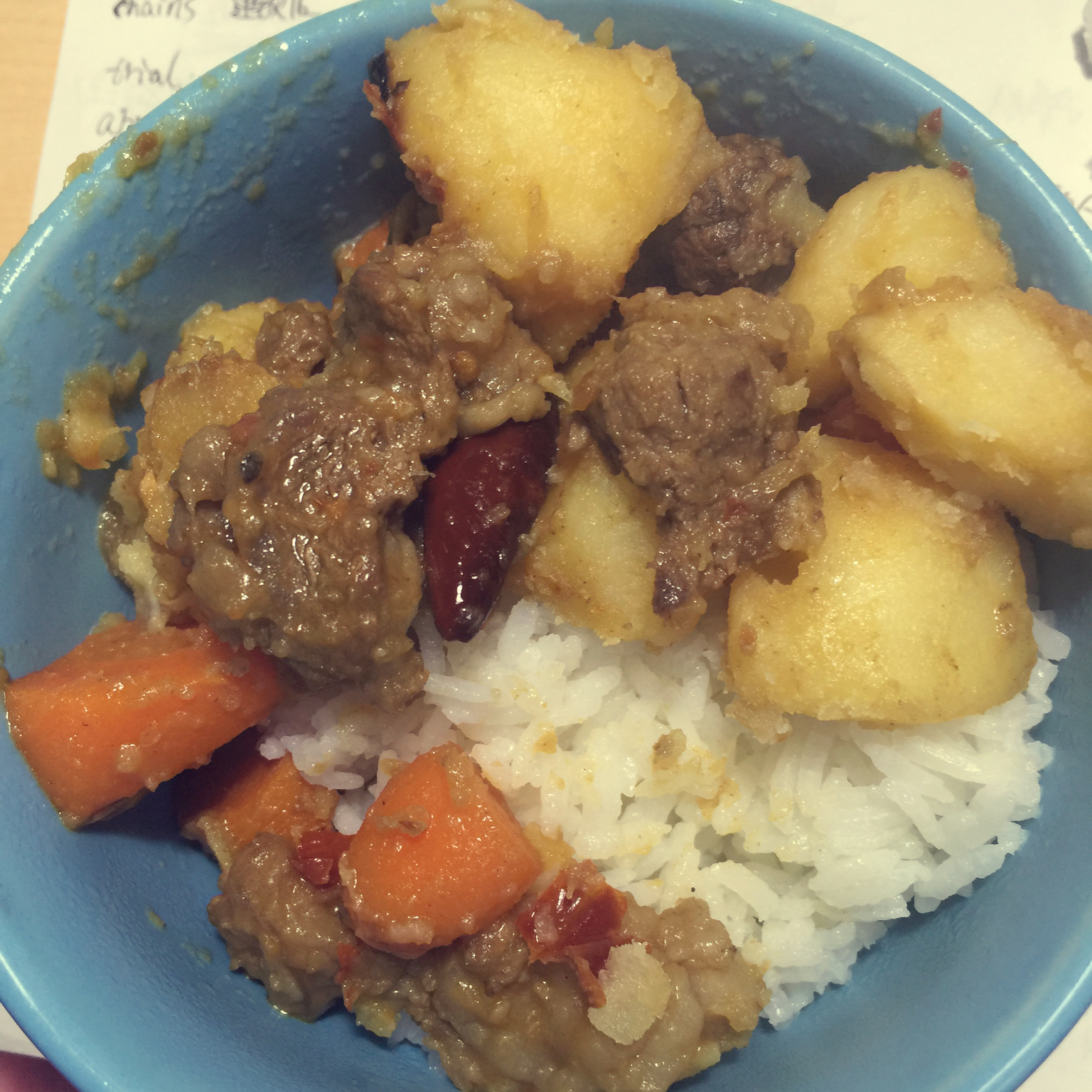 胡萝卜土豆烧牛腩