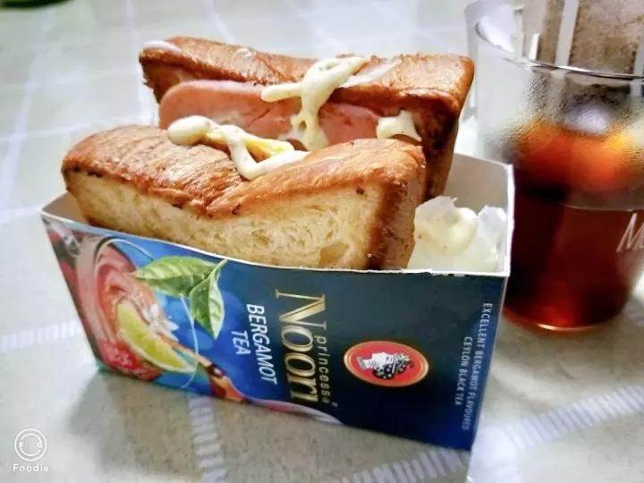 韩国街头美食-蒜香黄油厚吐司三明治