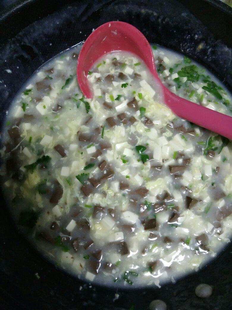 鸭血豆腐羹