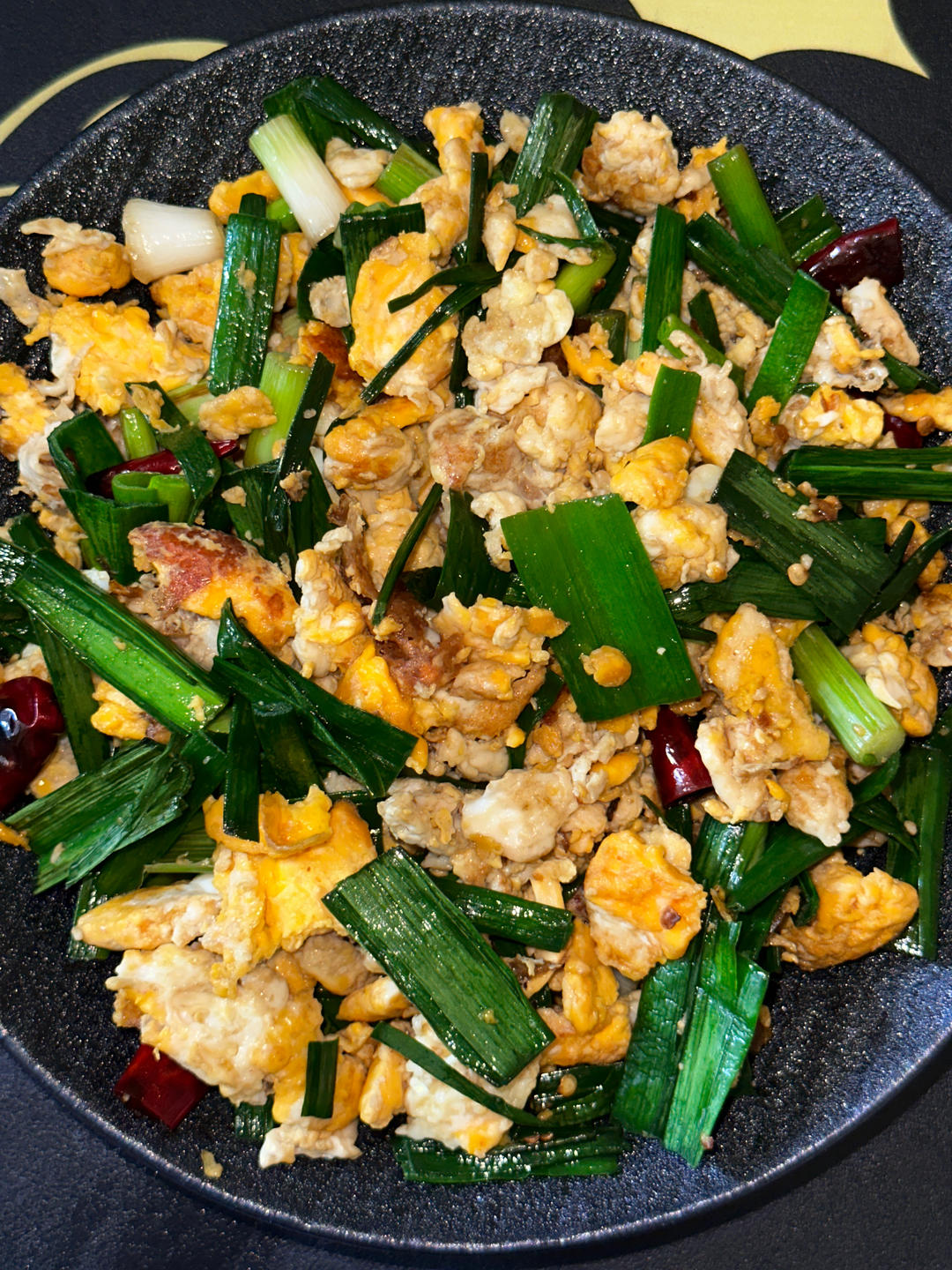 超级下饭蒜苗炒蛋