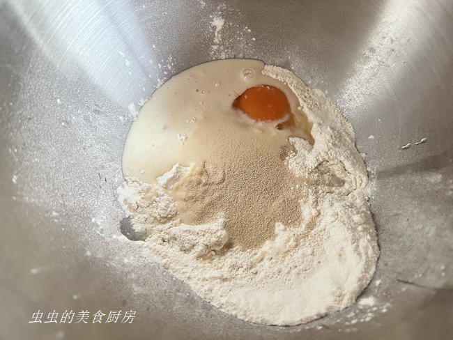 纯奶手撕吐司的做法 步骤1