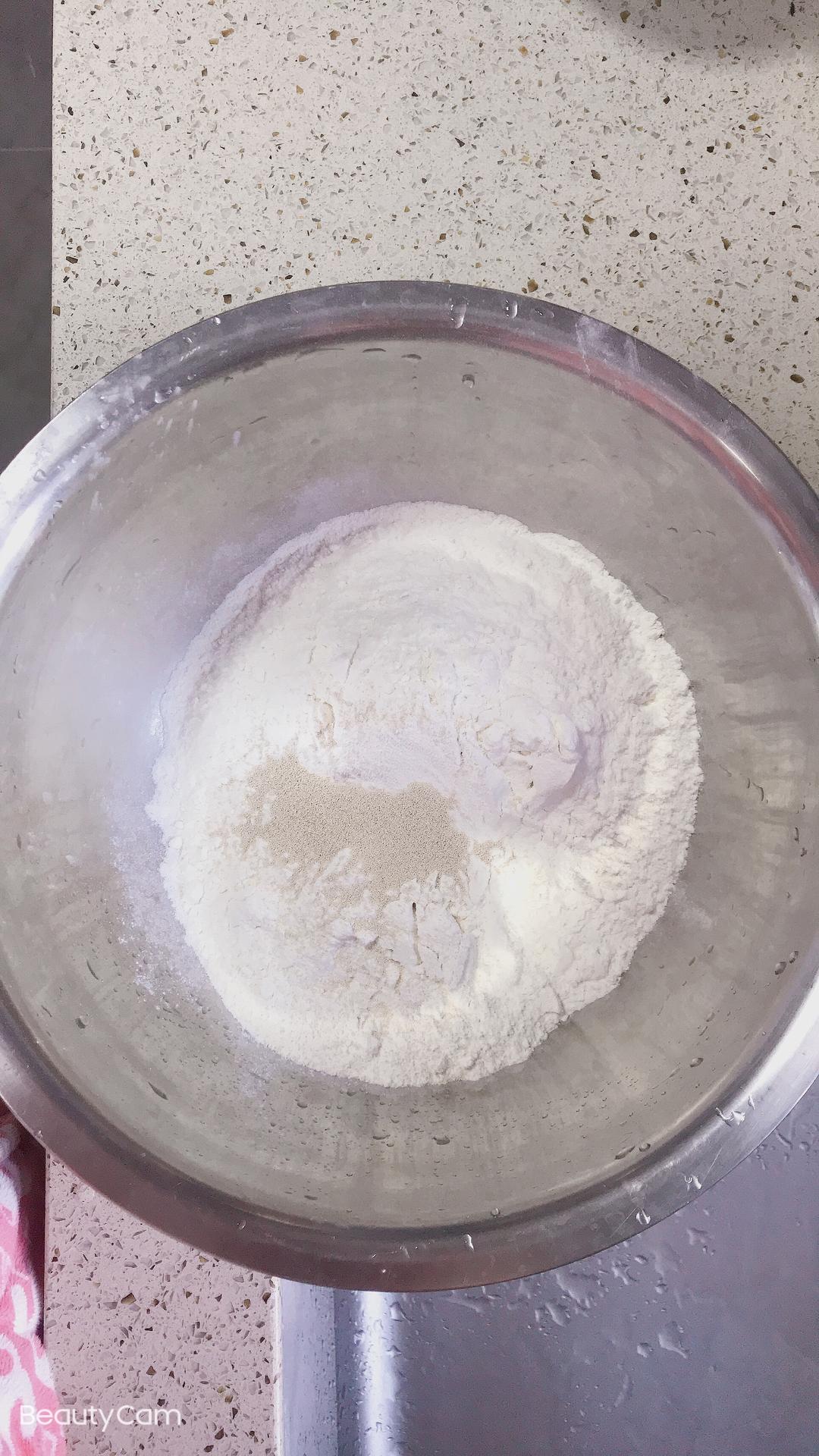 纯奶手撕吐司的做法 步骤1
