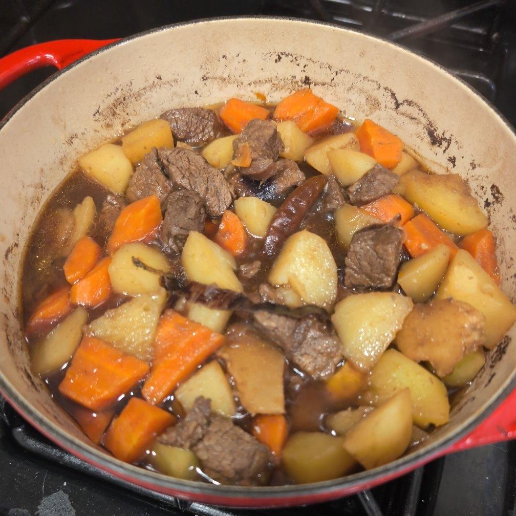 红烧牛肉土豆 （独家秘制）
