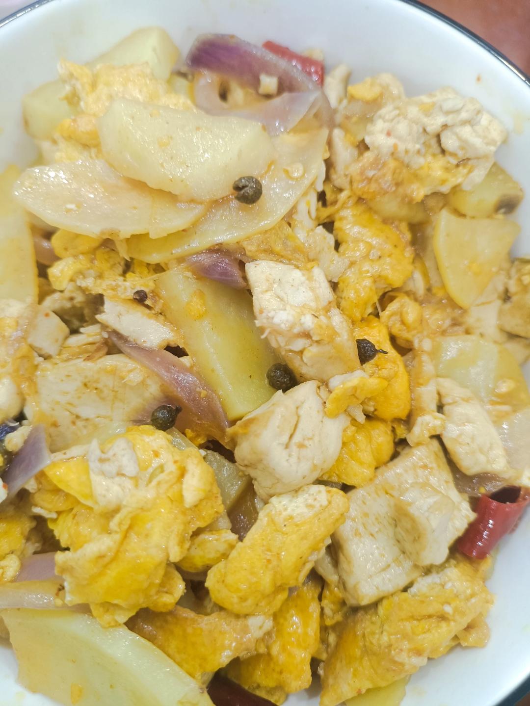 家常豆腐炖土豆
