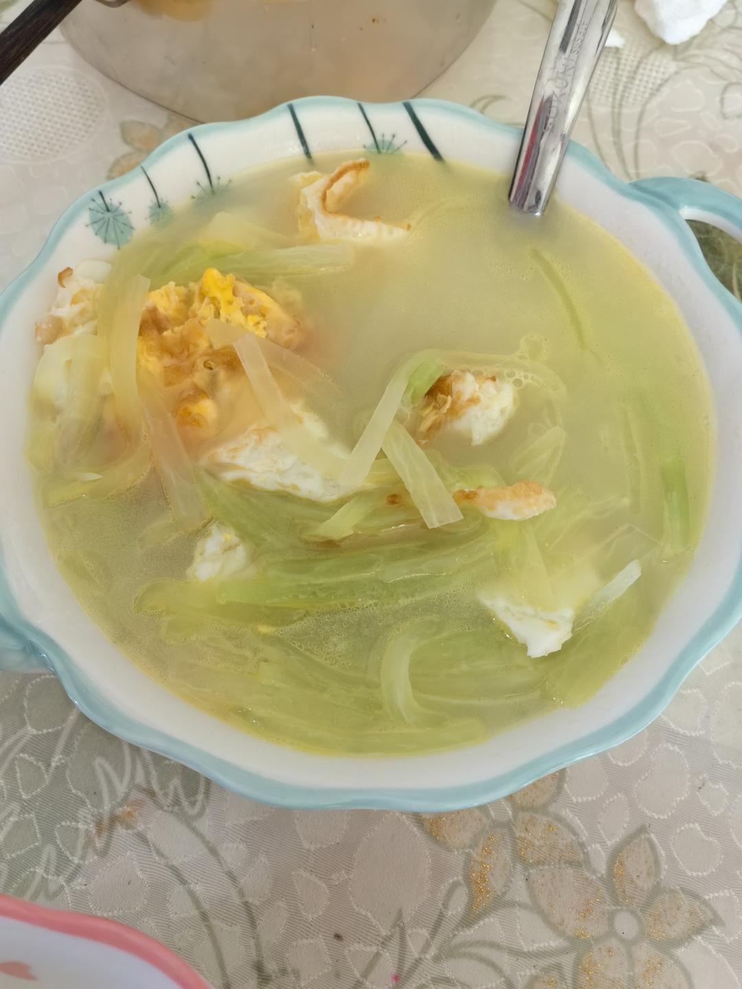 鸡蛋🥚萝卜汤！