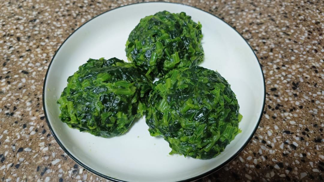 菠菜团子