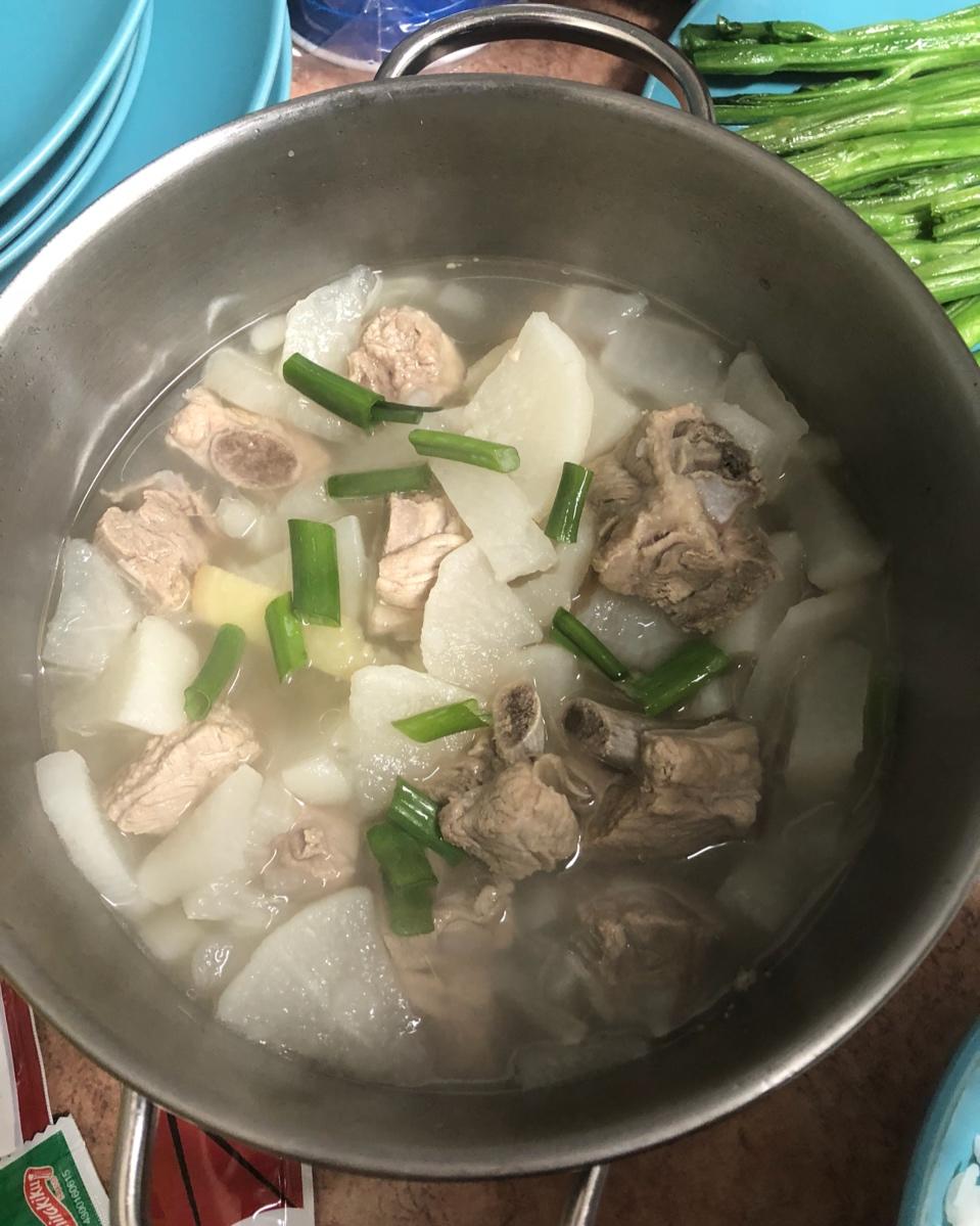萝卜排骨汤