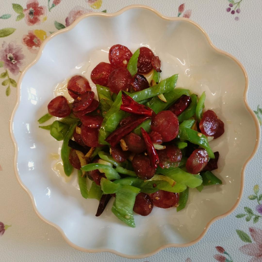 腊肠炒青椒