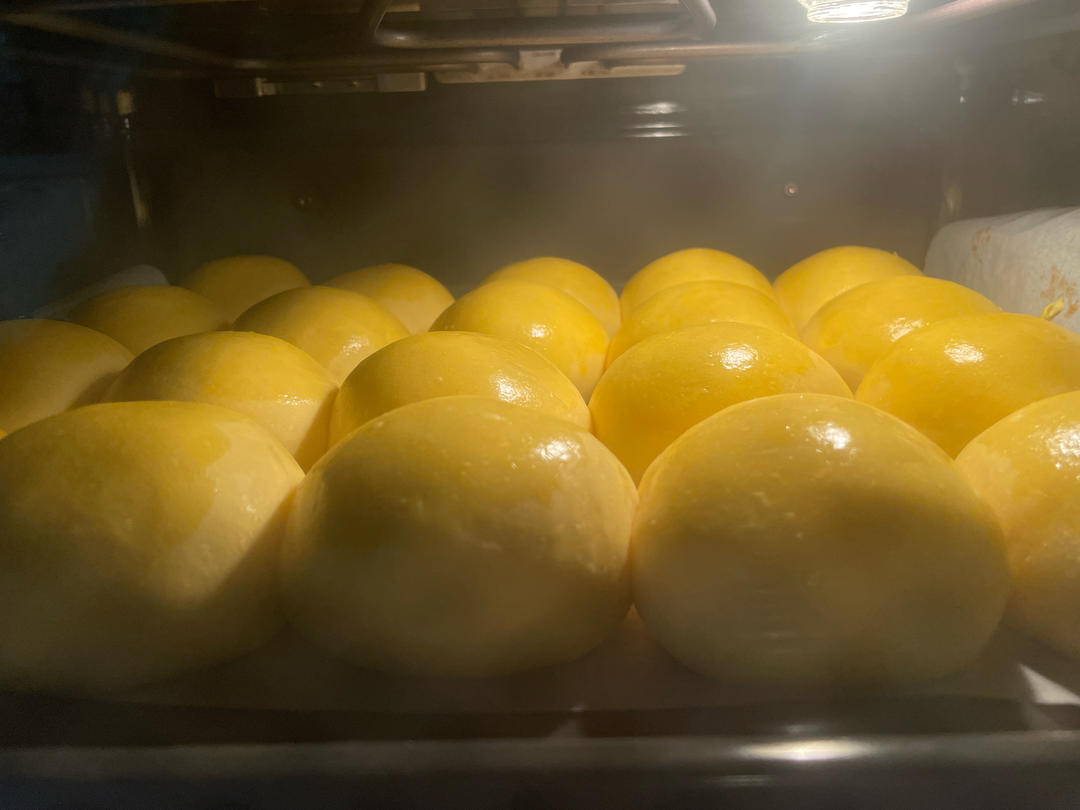南瓜奶油小餐包（一次发酵）