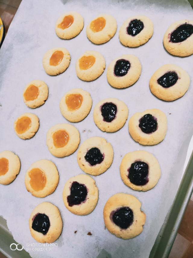 特浓奶香果酱酥饼