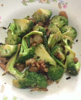 西兰花炒肉片