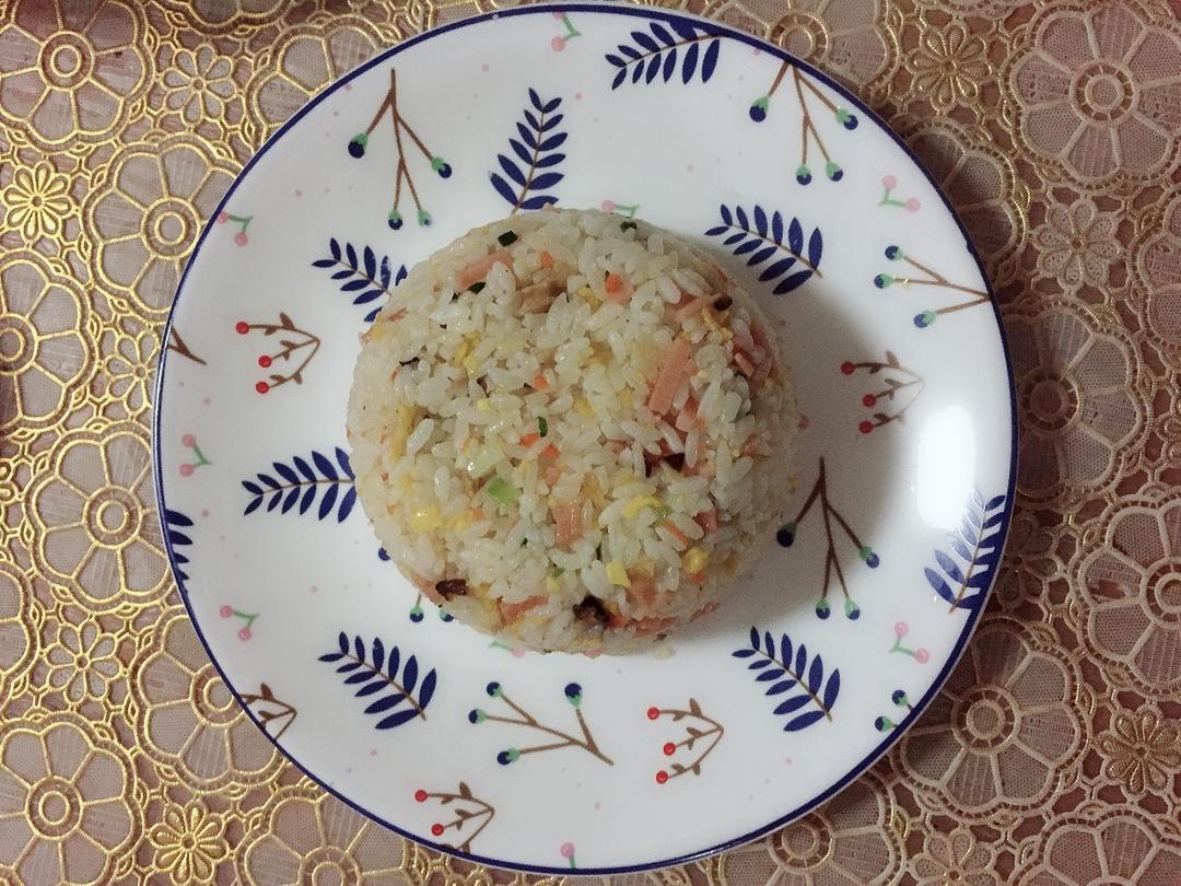 火腿鸡蛋炒饭