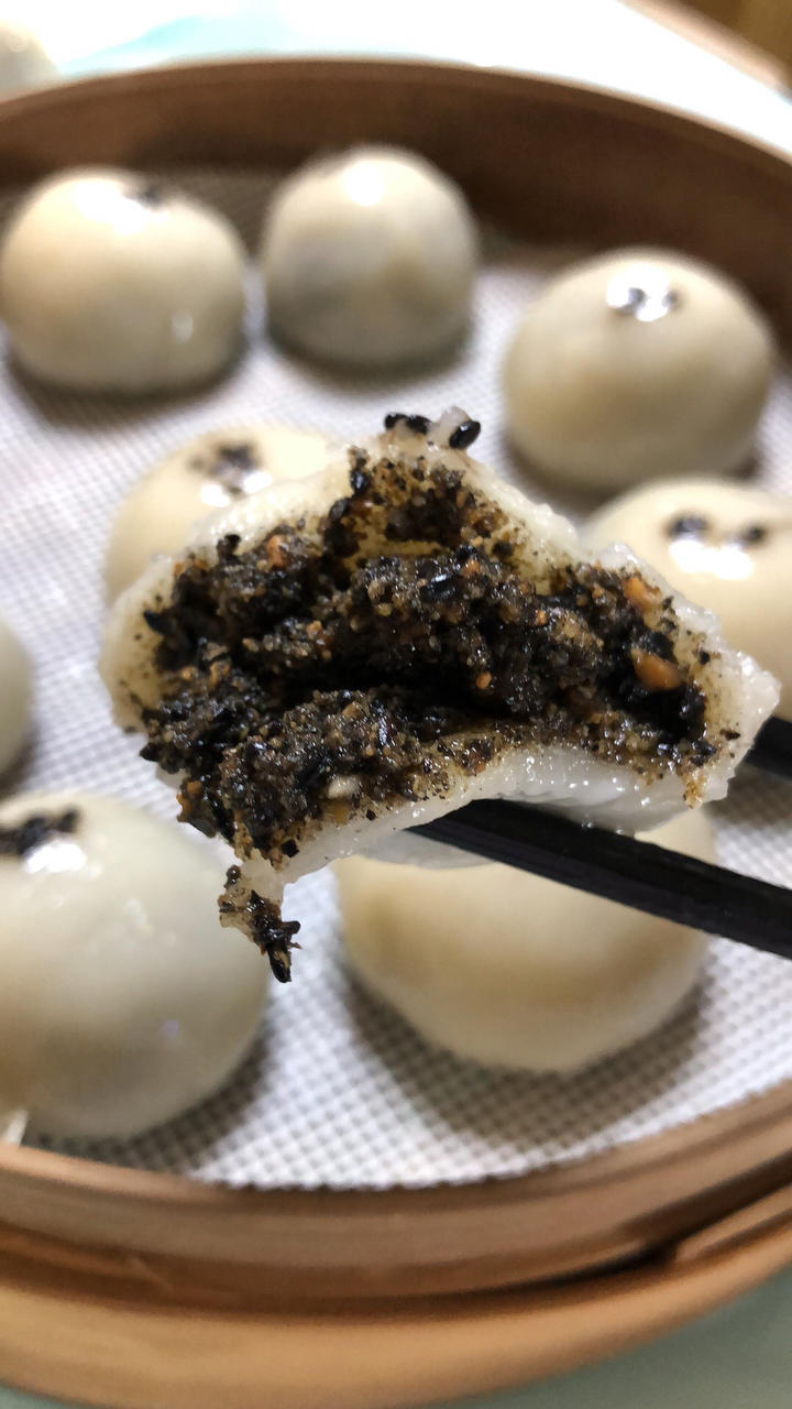 4种口味青团｜腊肉笋丁｜红糖坚果｜咸蛋黄肉松｜红豆｜春天的味道｜艾草清明粿｜非常好包不开裂不塌陷不粘手