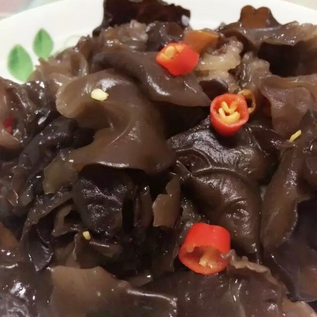 956x心清似水淡若云做的傣味凉拌木耳