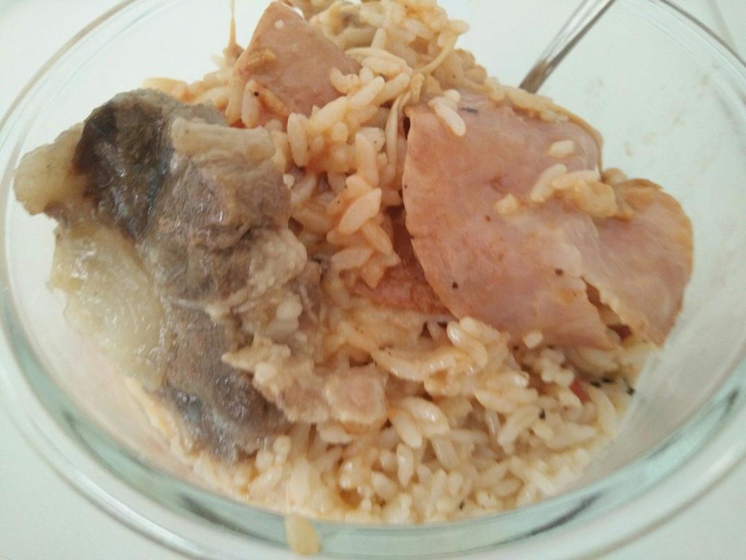 牛尾火腿炒饭的做法