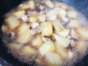 家常版鲍鱼炖土豆🥔的做法 步骤5