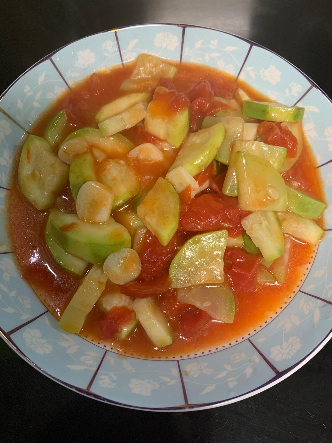 一周吃两次，皮肤变白：西红柿炒西葫芦