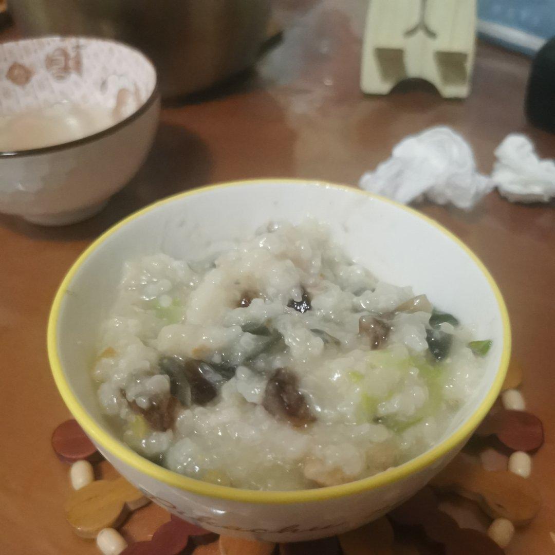 妈妈👩教我做的皮蛋瘦肉粥🥣简单快捷美味😋
