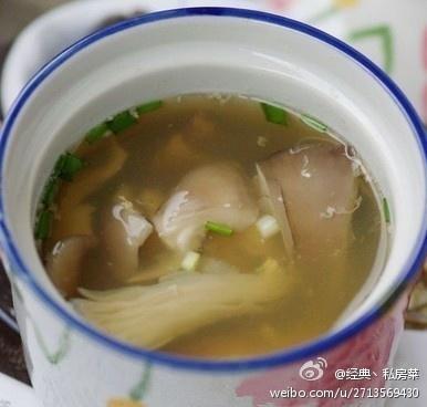 明目鲜蘑猪肝汤的做法