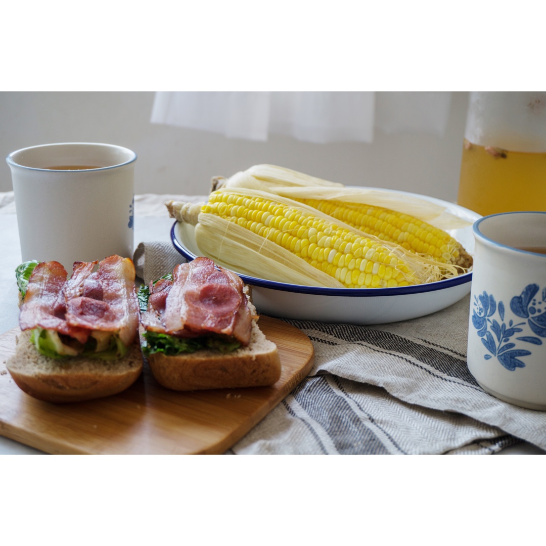 “Fat Cat Eat eat eat”