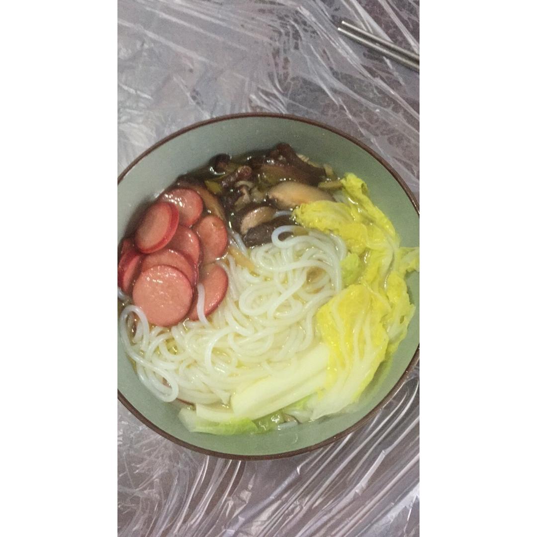 砂锅米线