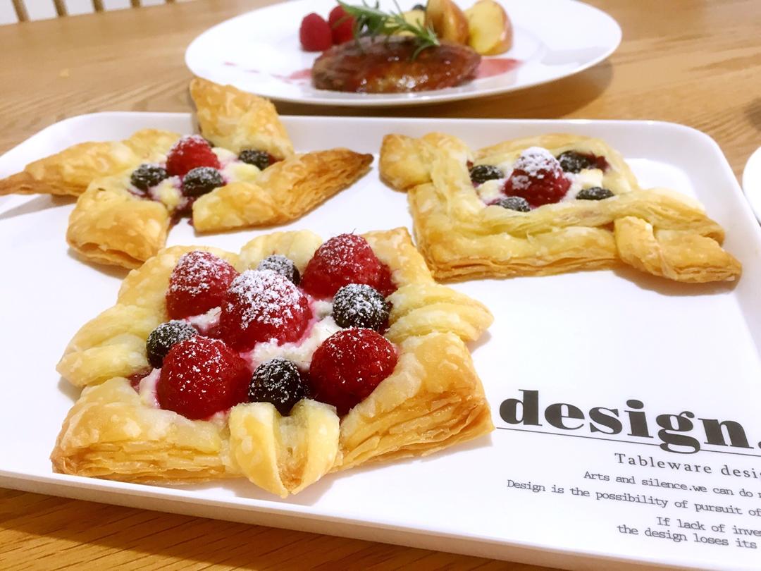 Puff pastry 3 ways
水果千层酥点心