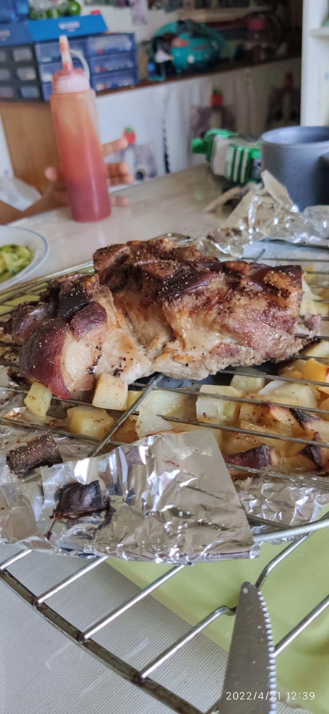 挪威邻居亲授-脆皮烤肉 烤猪五花肉（Ribbe)