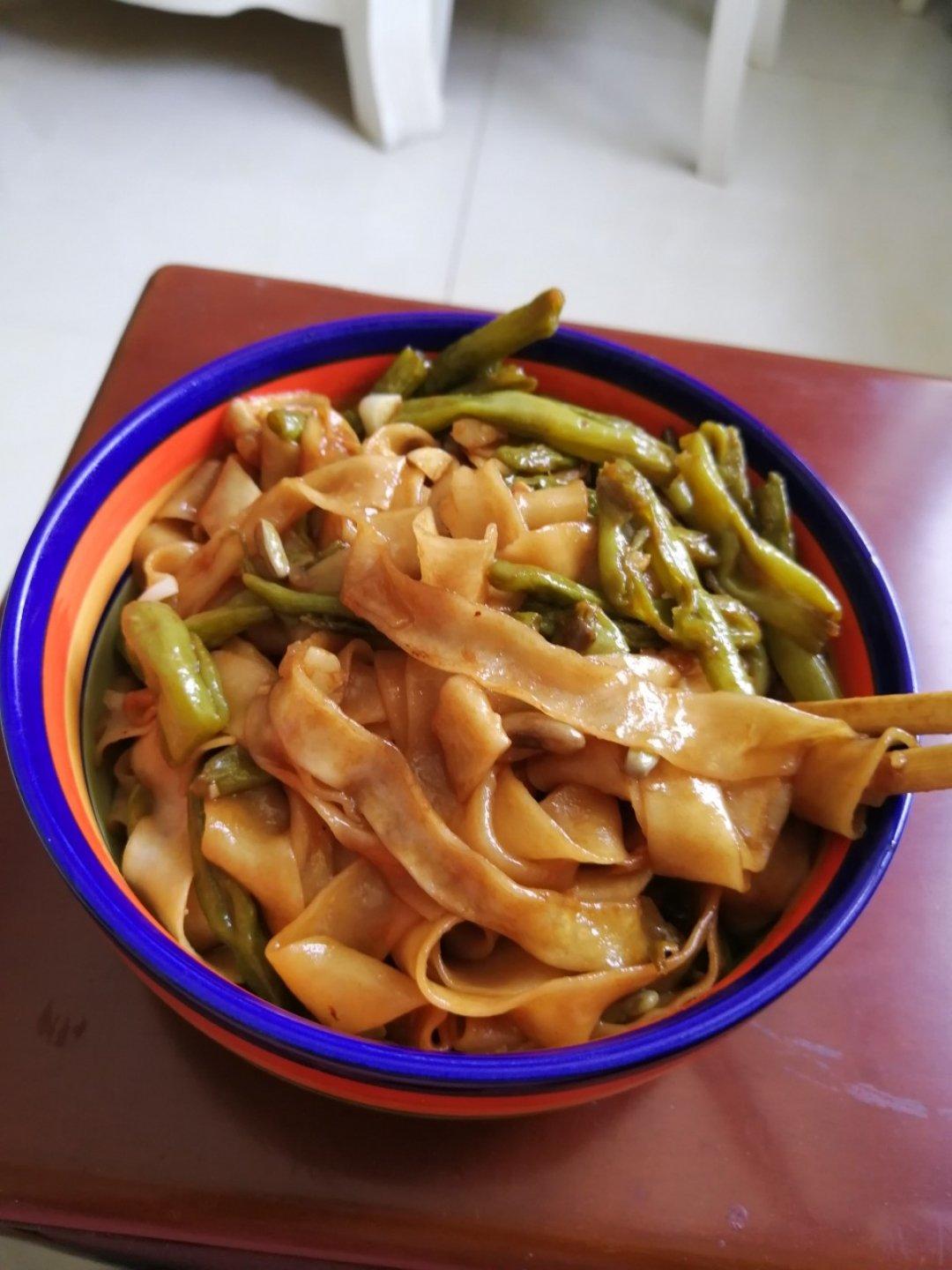 豆角焖面