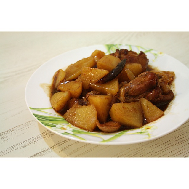 红烧土豆炖鸡腿