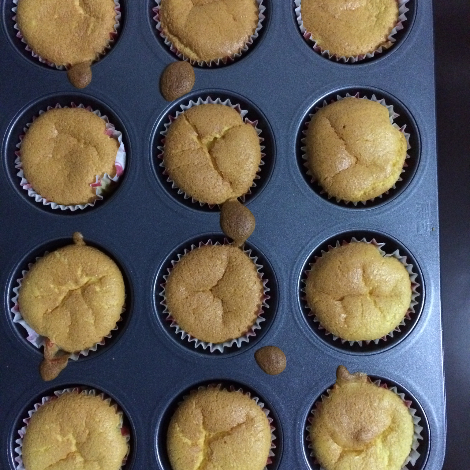 消耗淡奶油之作——淡奶油小蛋糕