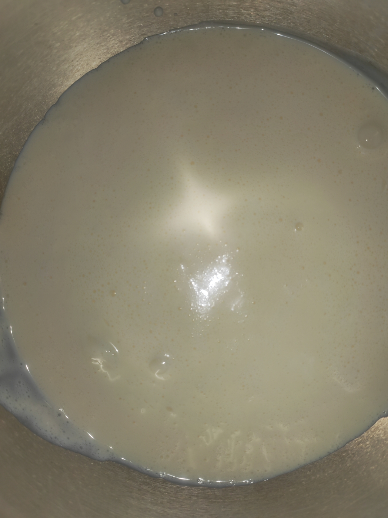 挽救冷冻后成豆腐渣样的淡奶油方法