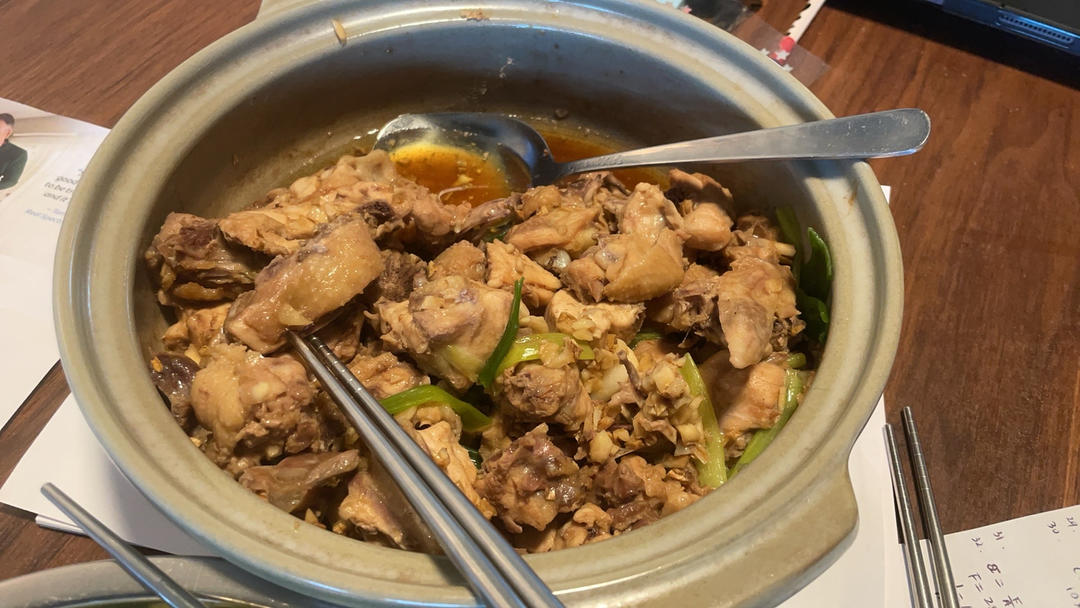 🔥广东经典粤菜 沙姜盐焗鸡煲 下饭🍚一流
