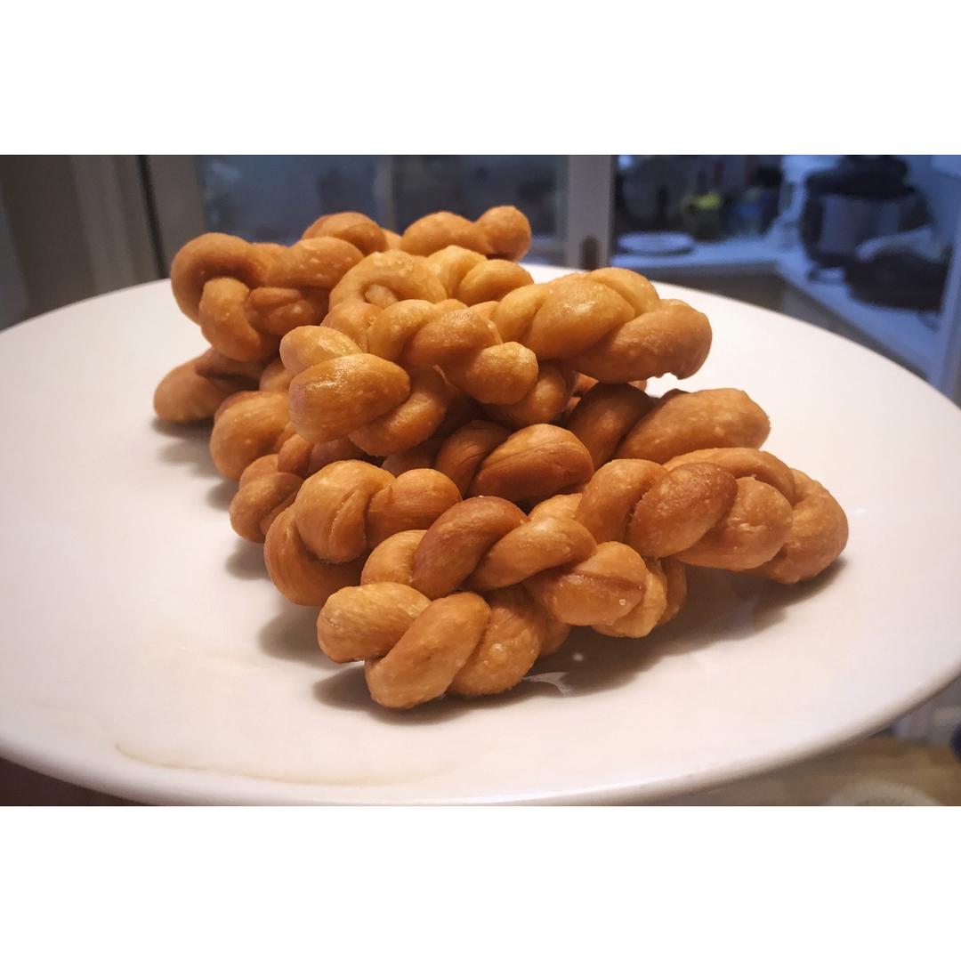 鸡蛋小麻花