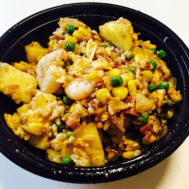 虾仁菠萝炒饭