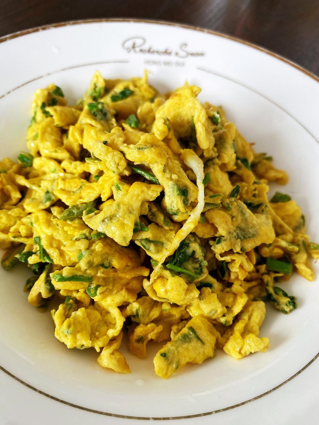 苗苗私房菜：香椿炒鸡蛋