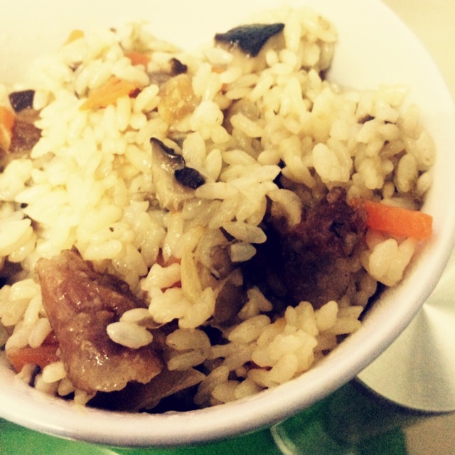 电饭锅版香菇腊肠饭