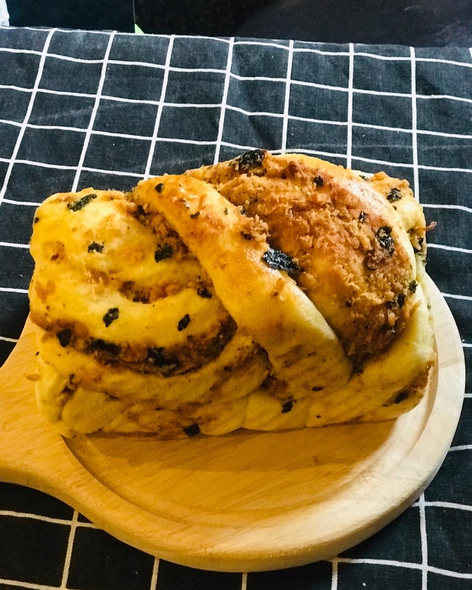 香葱肉松手撕吐司