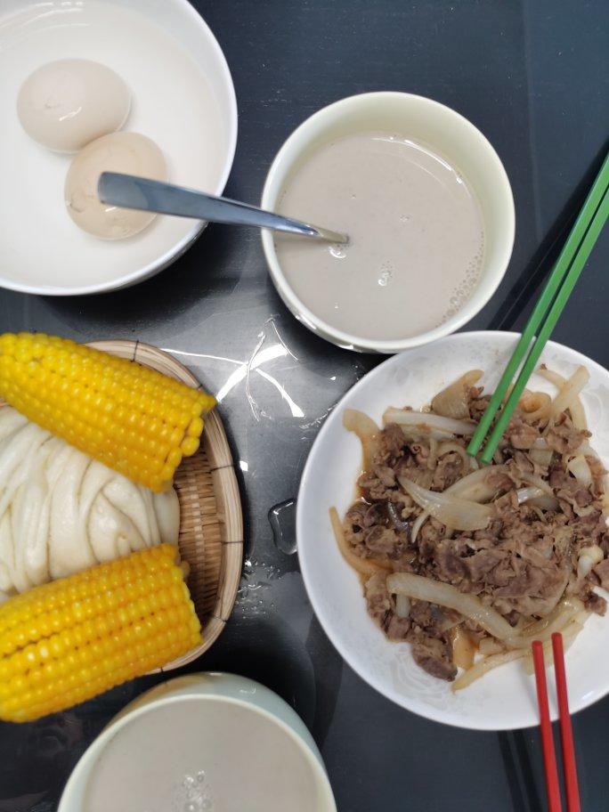 洋葱牛肉卷