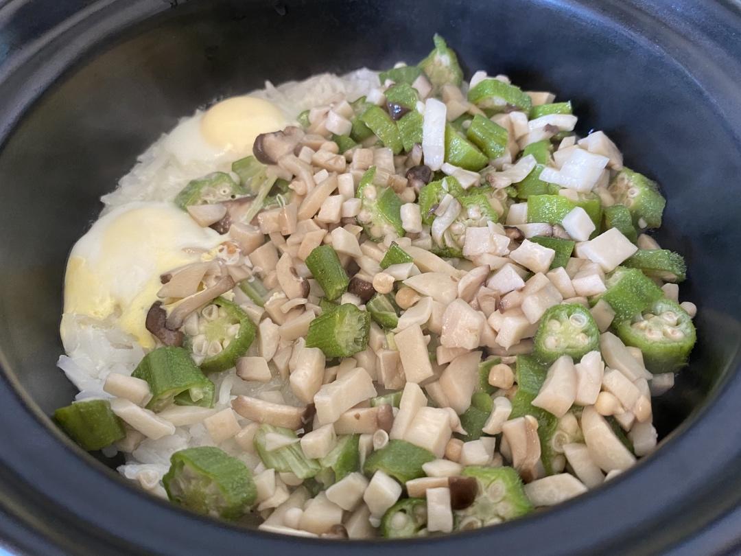 秋葵香菇粥 宝宝辅食天天学