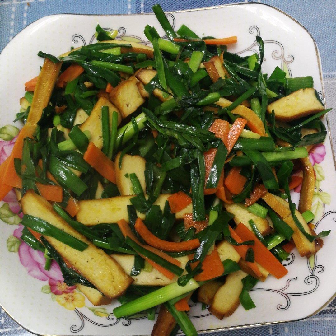 韭菜炒香干