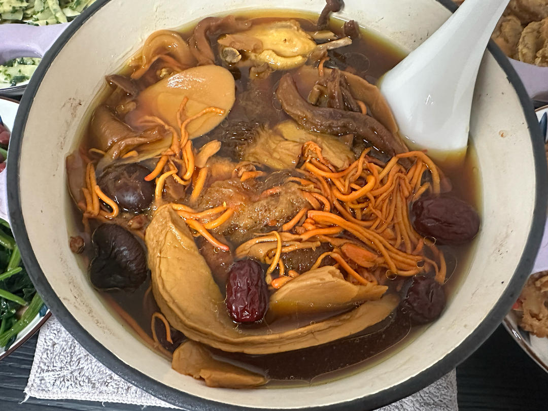 羊肚菌炖鸡汤（超详细攻略）
