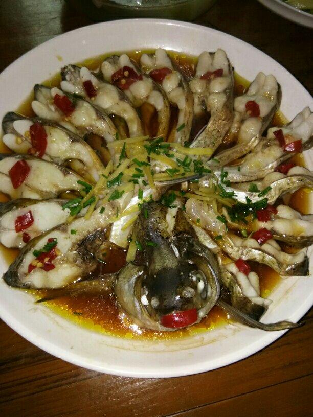 孔雀开屏清蒸鱼