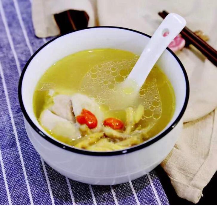 鱼腥草炖鸡汤的做法